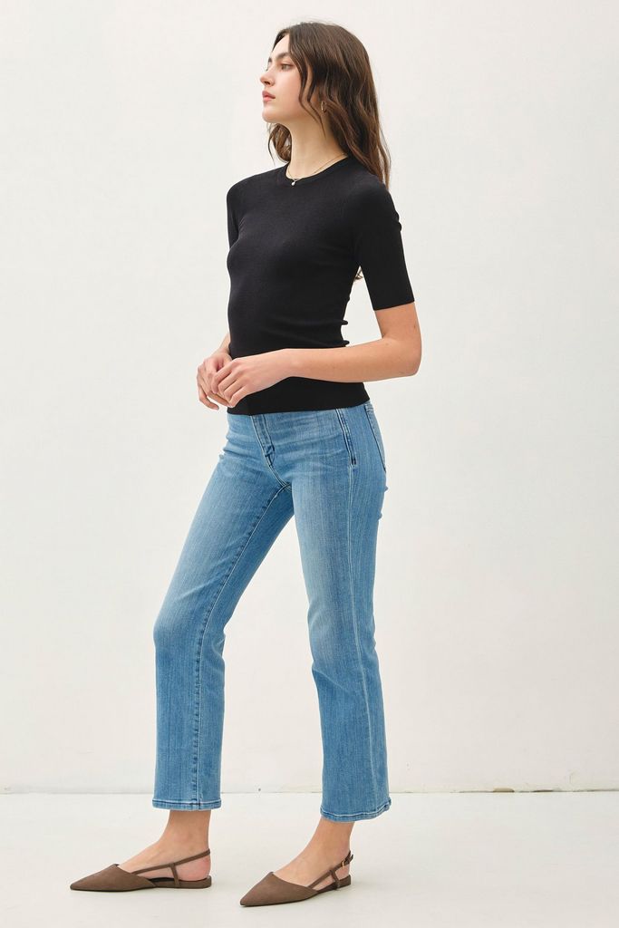 63701 / BLACK