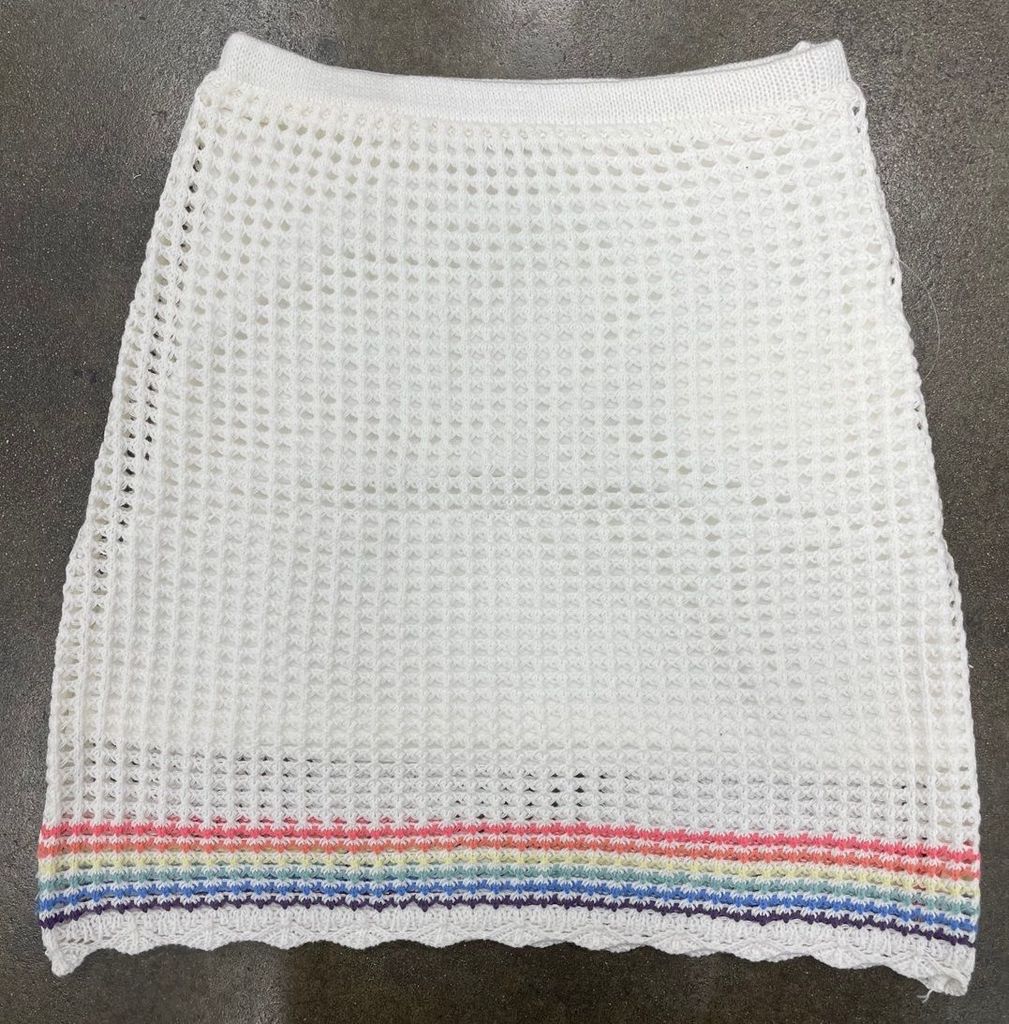 64998 / WHITE