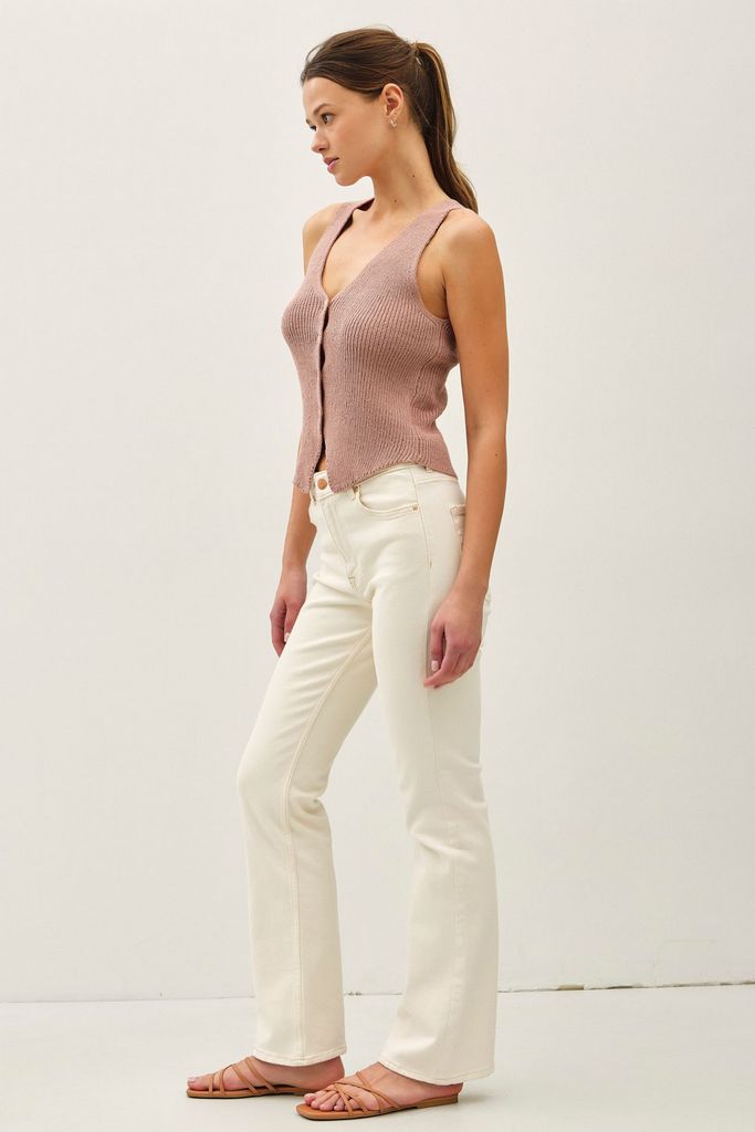 64879 / MAUVE
