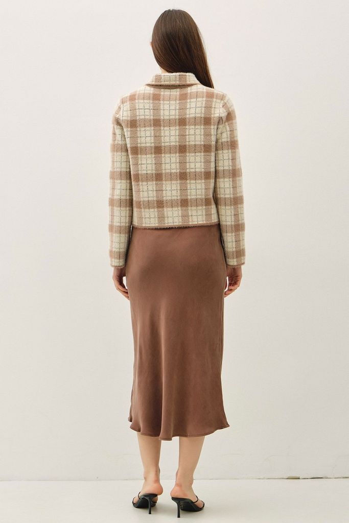 65157 / BROWN