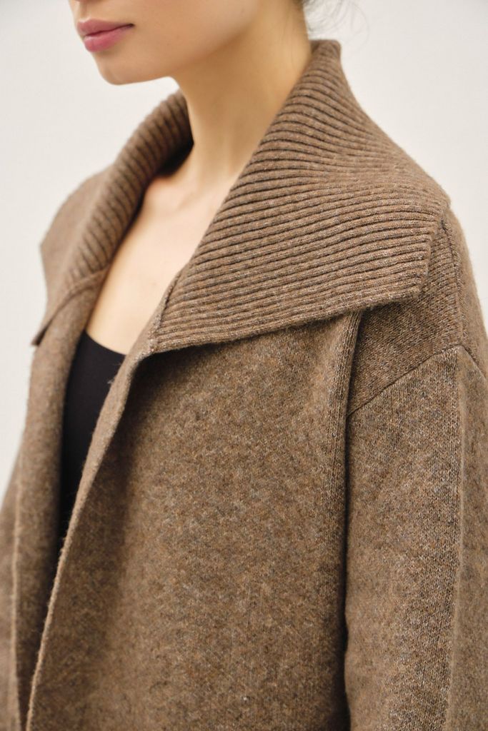 64250 / BROWN