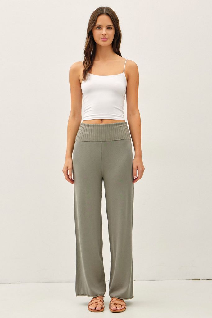 65213 / OLIVE